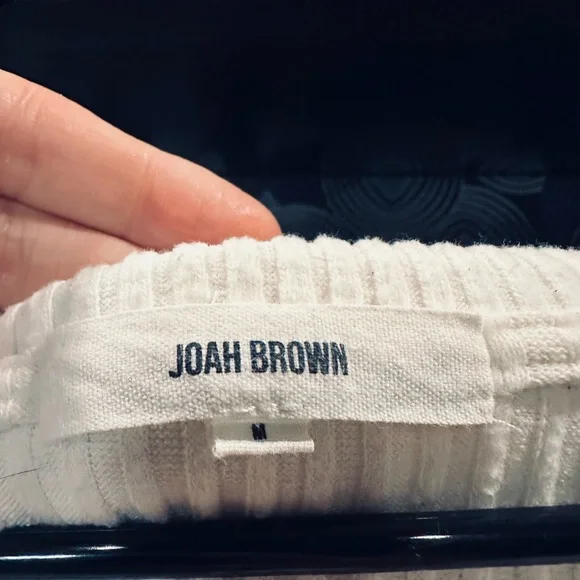 Joah Brown Deep V Pullover - Picture 4 of 4